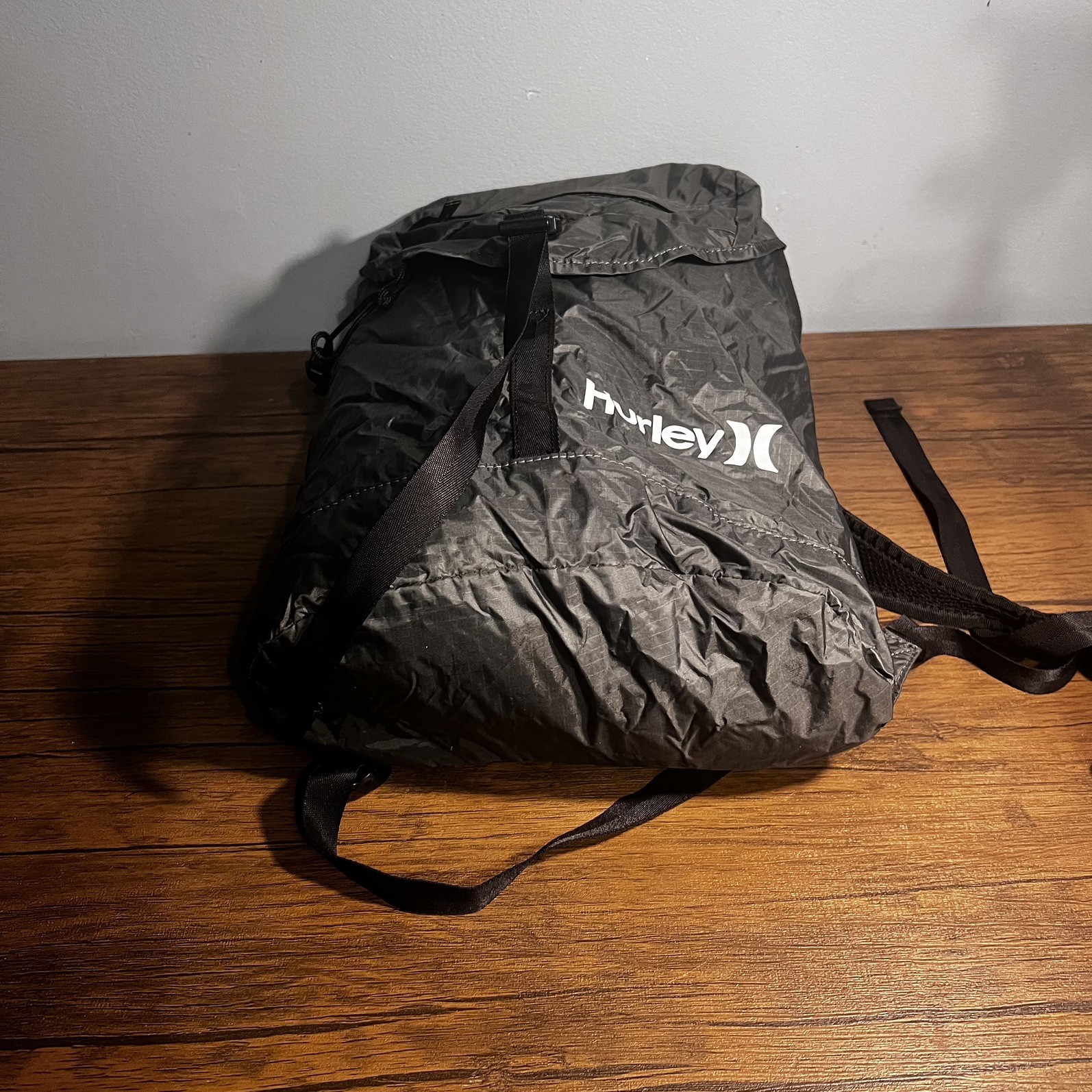 HURLEY PACKABLE BACKPACK MODEL HZQ020048NS 1028 GREY/BLACK