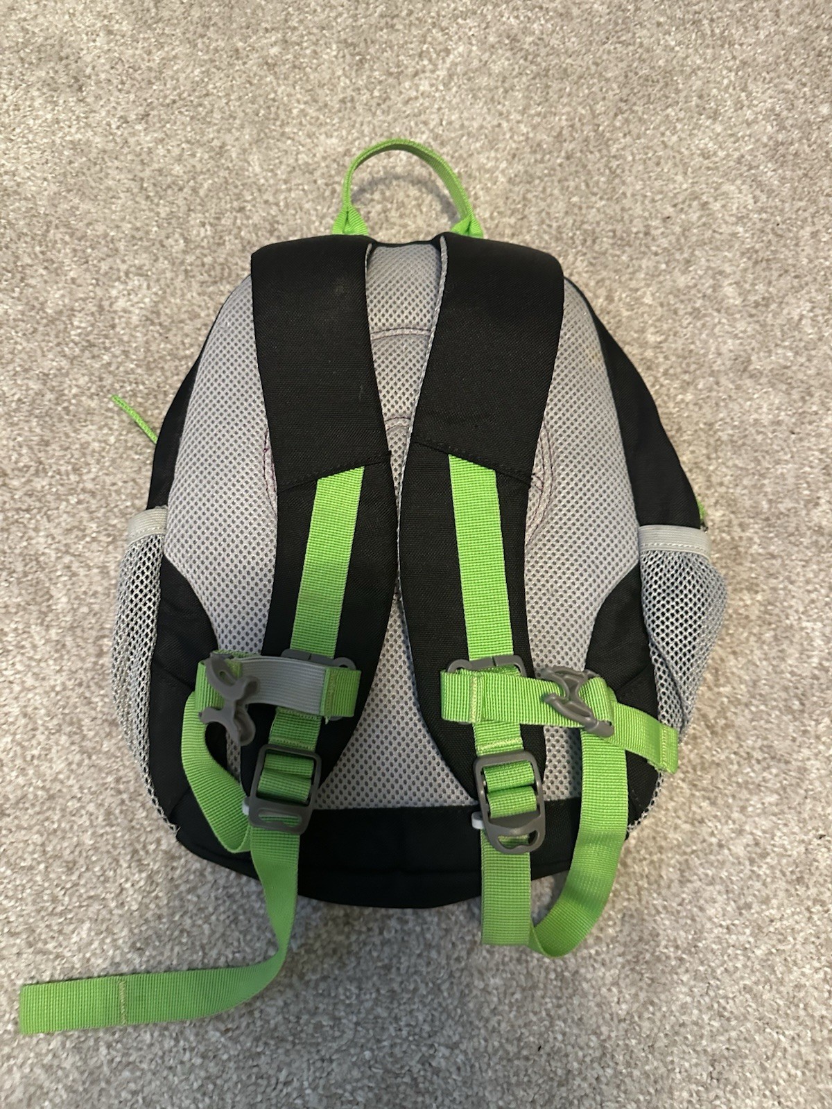 MOUNTAINTOP Outdoor Adventure Daypack Model 6031 Black ~ EXCELLENT KIDS SMALL