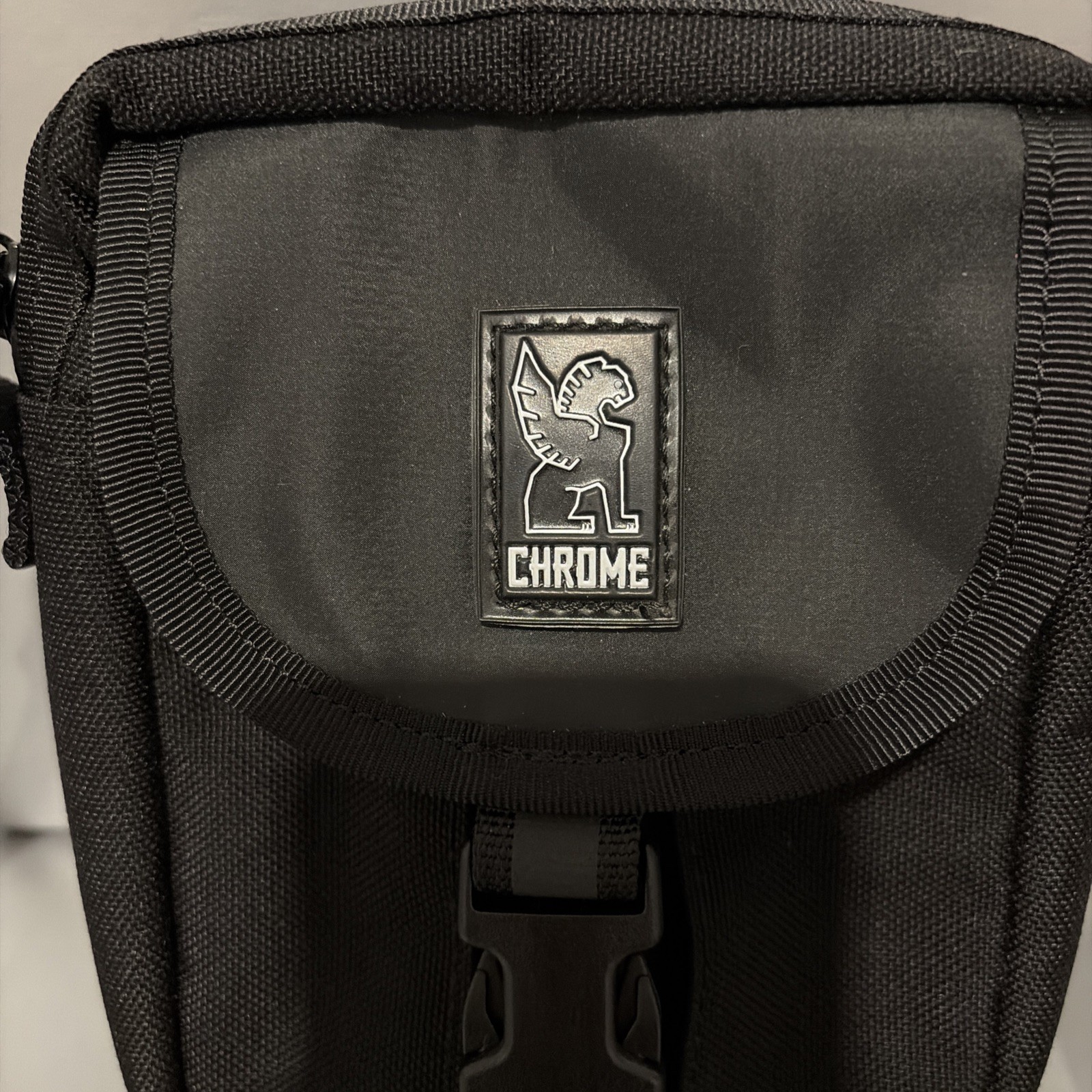 CHROME INDUSTRIES Shoulder Accessary Pouch Crossbody Purse Bag with Strap RARE