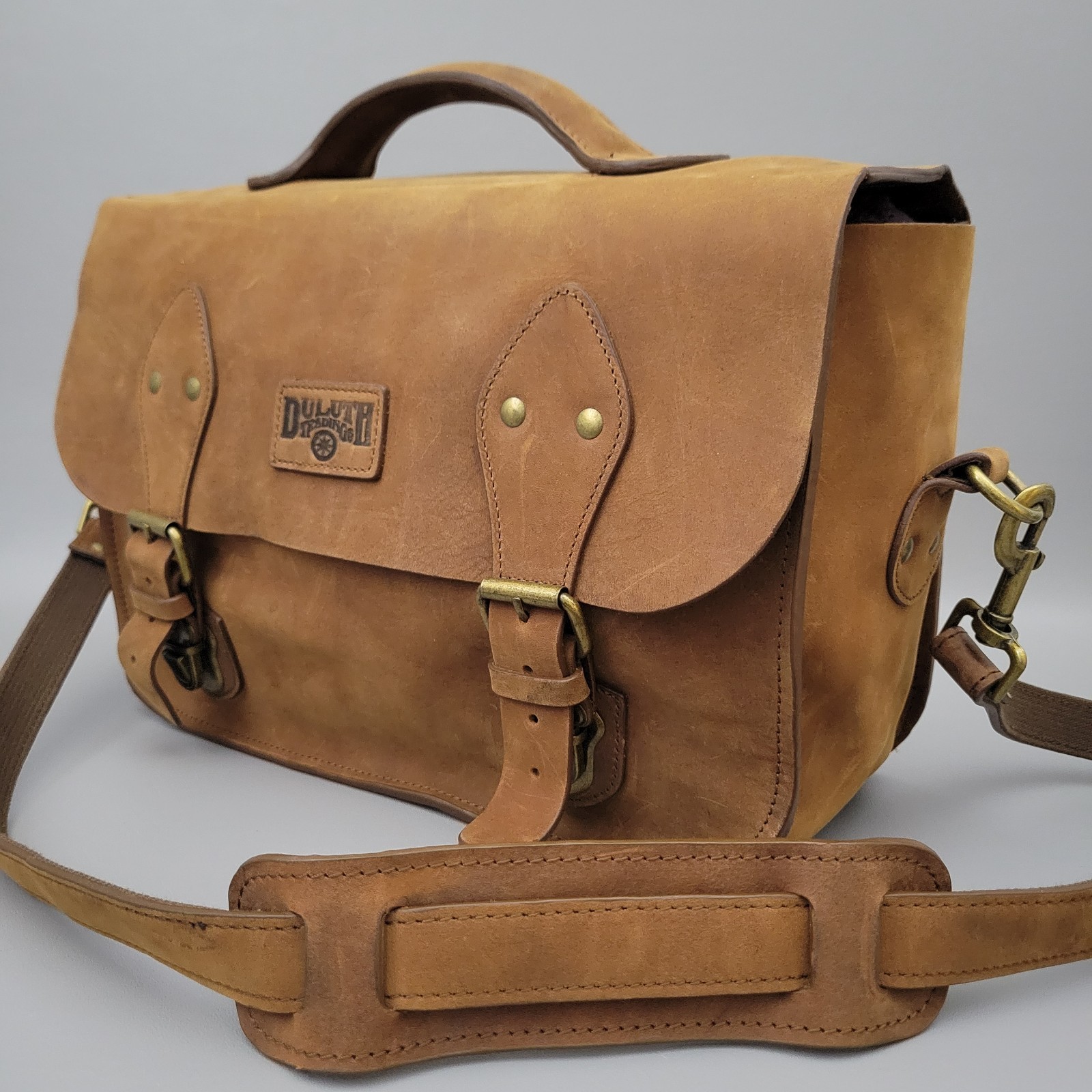 Vintage Duluth Trading Leather Bashful Billionaires Briefcase Messenger Bag