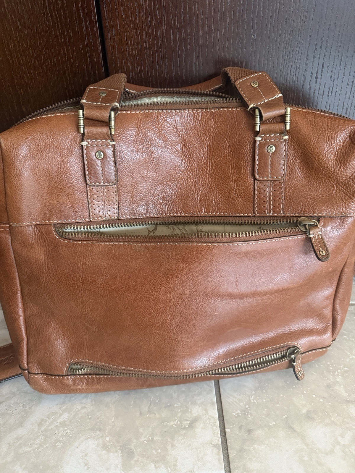 Tommy Bahama Men’s Brown Beige Messenger Bag Zip Buckle Adjustable Strap Pockets