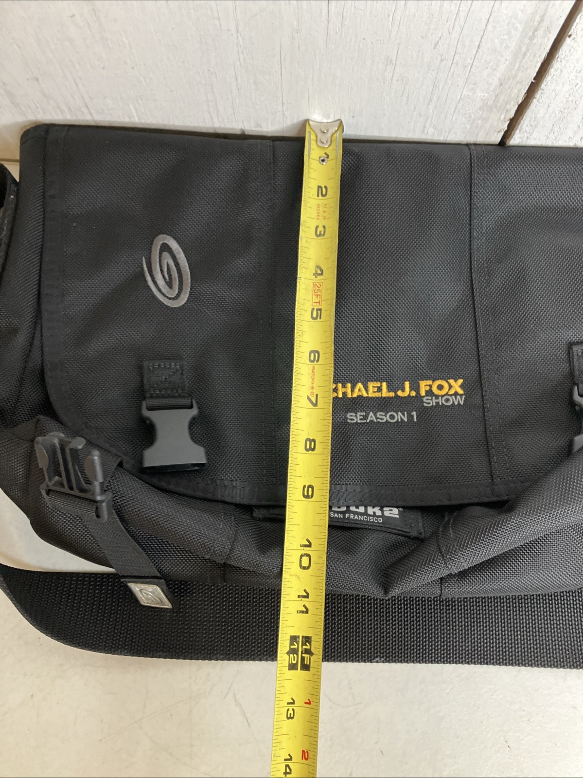 TIMBUK2 Classic Messenger Bag 3 Panel Black Laptop Commuter Michael J Fox Show