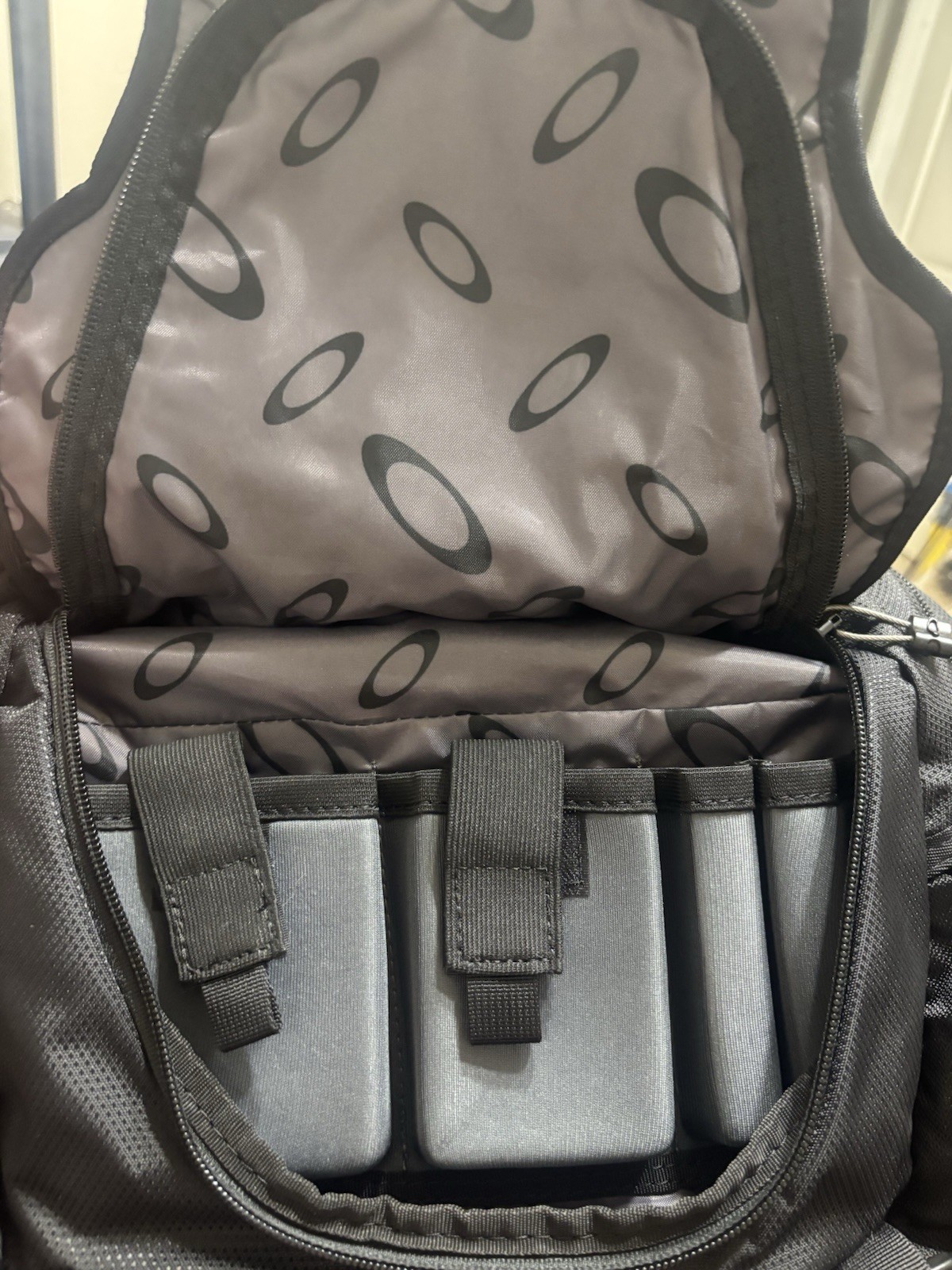 Oakley Tactical Field Gear Backpack Black Hard Shell Laptop Travel Bag Rare