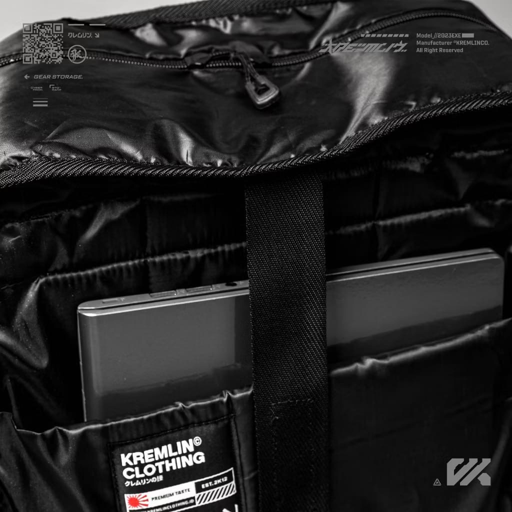 Kremlin Naito Tech Gear Black Backpack Carrier Futuristic Fullzip Crossbody