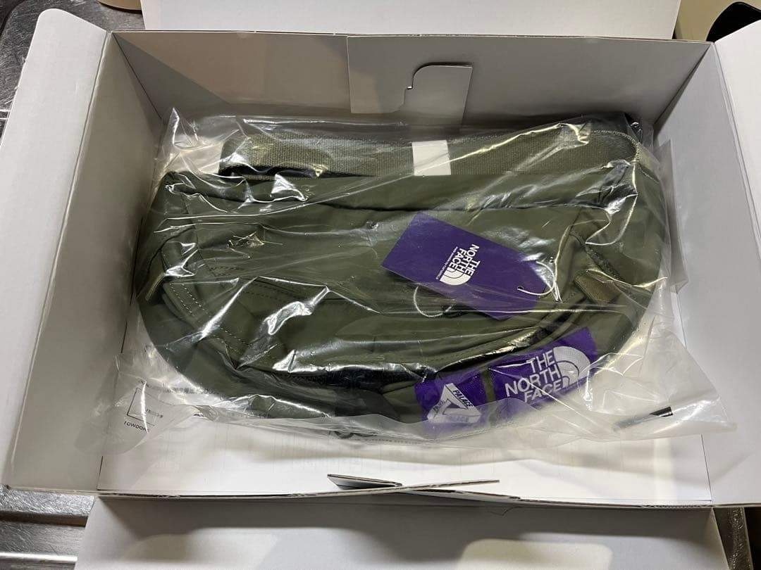 (ASK availability first)PALACE The North Face Purple Label Waist Bag Sage Green