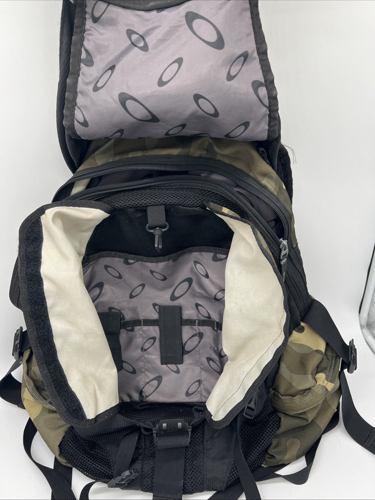 Oakley Icon 3.0 Backpack Large Tactical Gear Bag Y2K Skull Rare Woodland Camo