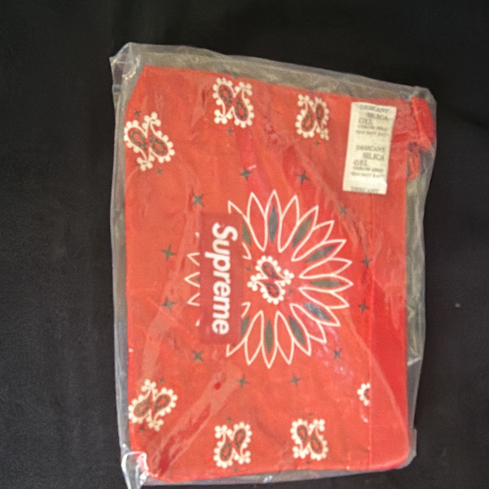SUPREME BANDANA TARP SIDE BAG RED OS SS21 WEEK 8, AUTHENTIC