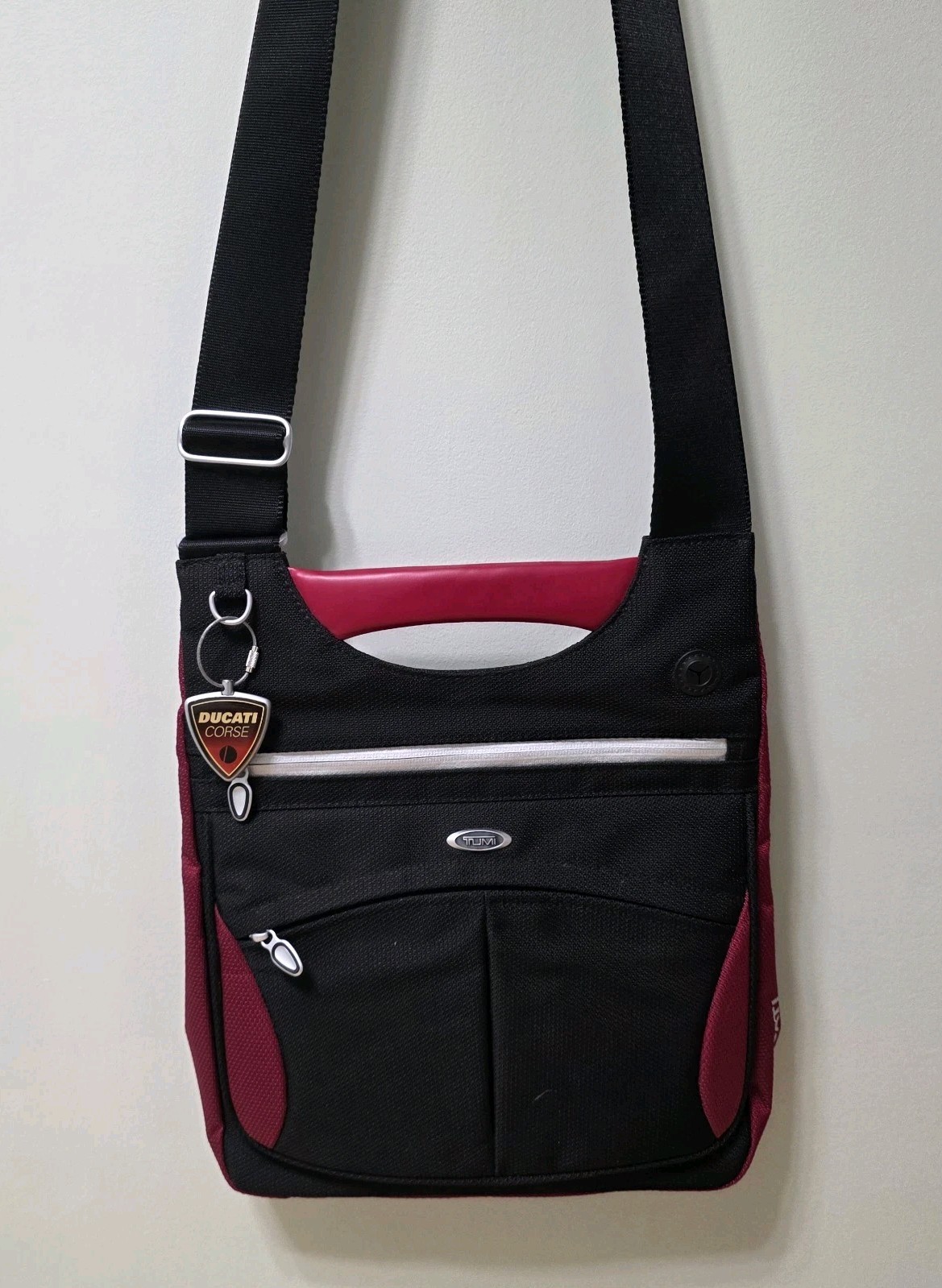 Tumi x Ducati Collab Crossbody Messenger T2 Red Black Bag Limited Edition