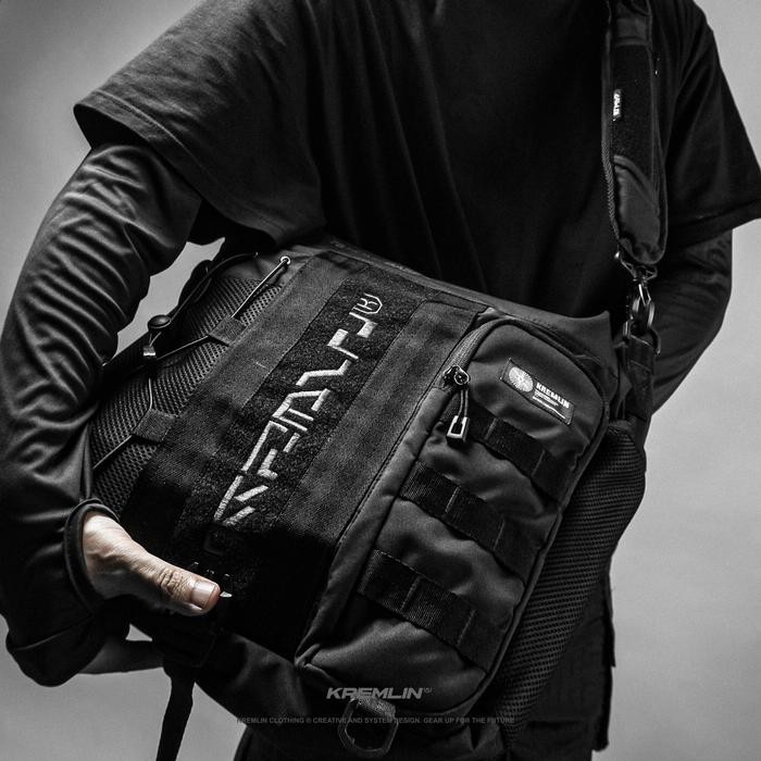 Kremlin ATOM Black Backpack Carrier Futuristic Fullzip Backpack Crossbody