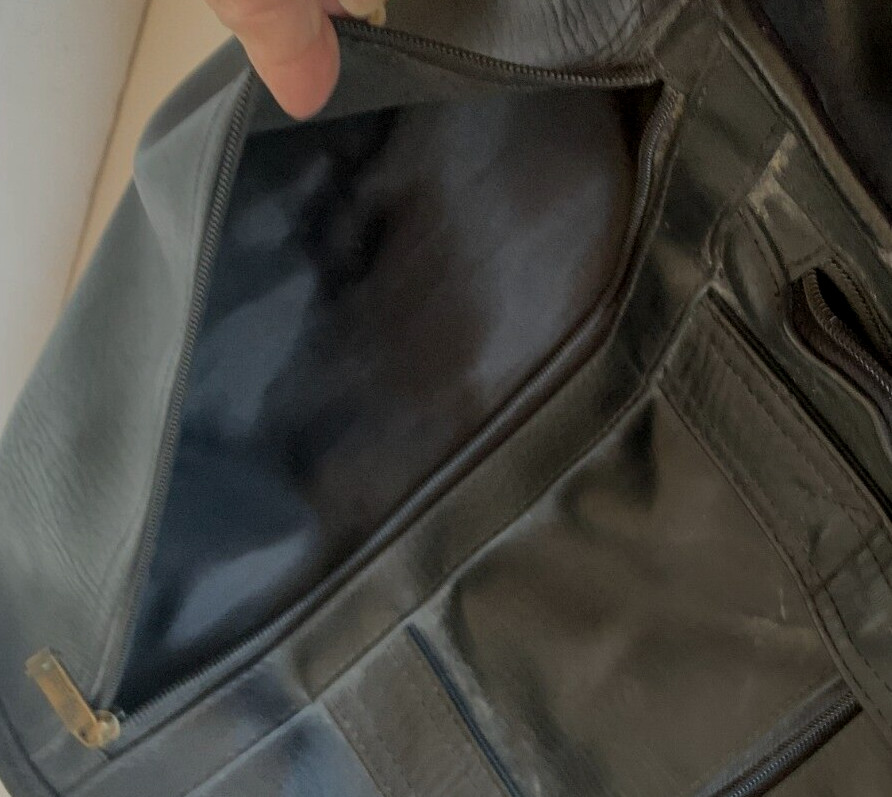 COMP-U-POUCH Tech Organizer Laptop Executive Messenger Travel Bag BY HIT