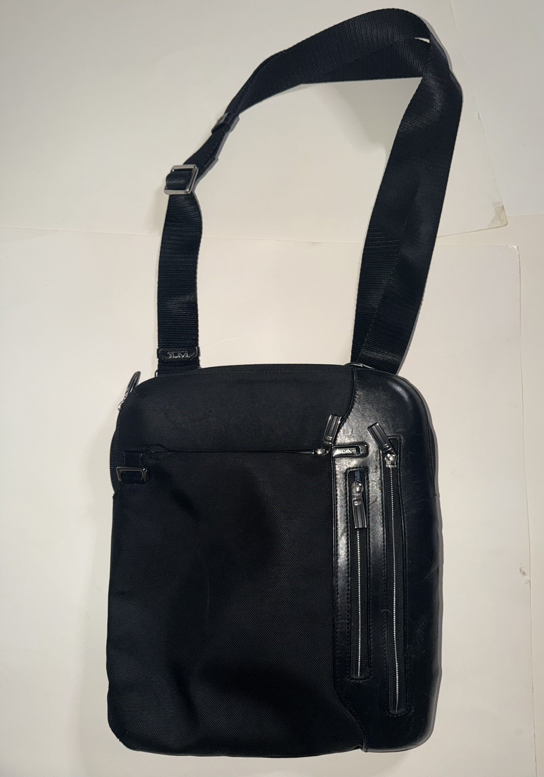 Tumi Arrive Mccarren Zip Top Crossbody Bag Slim Profile Pockets Ballistic Nylon