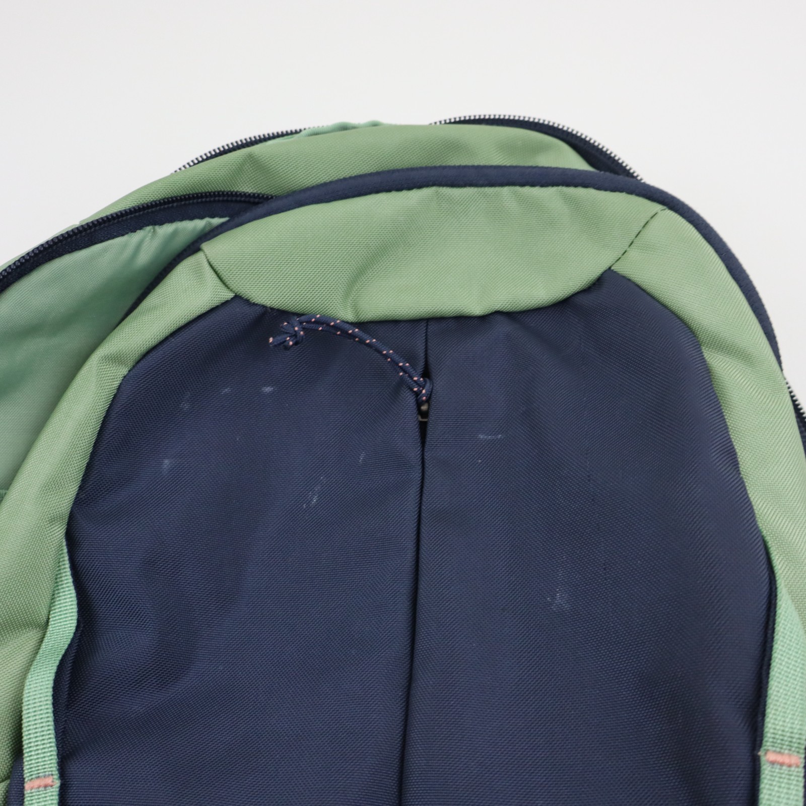 Patagonia Refugio 26L Womens Backpack Green Laptop Bag Daypack Hiking School