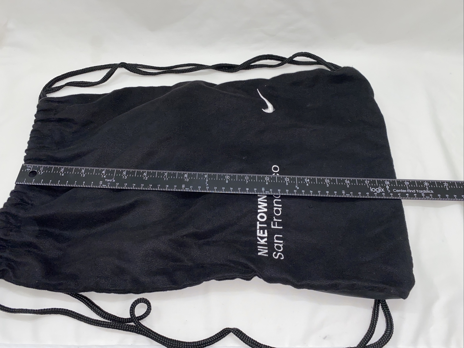 Niketown San Francisco Drawstring Bag Black Nyon/Polyester 18.5 x 14″ ZZ6