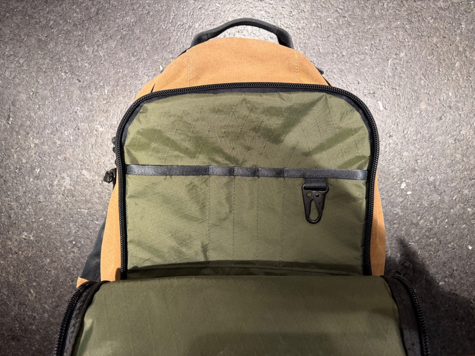 DEFY BUCKTOWN BACKPACK HORWEEN CAVALIER WHISKEY LEATHER