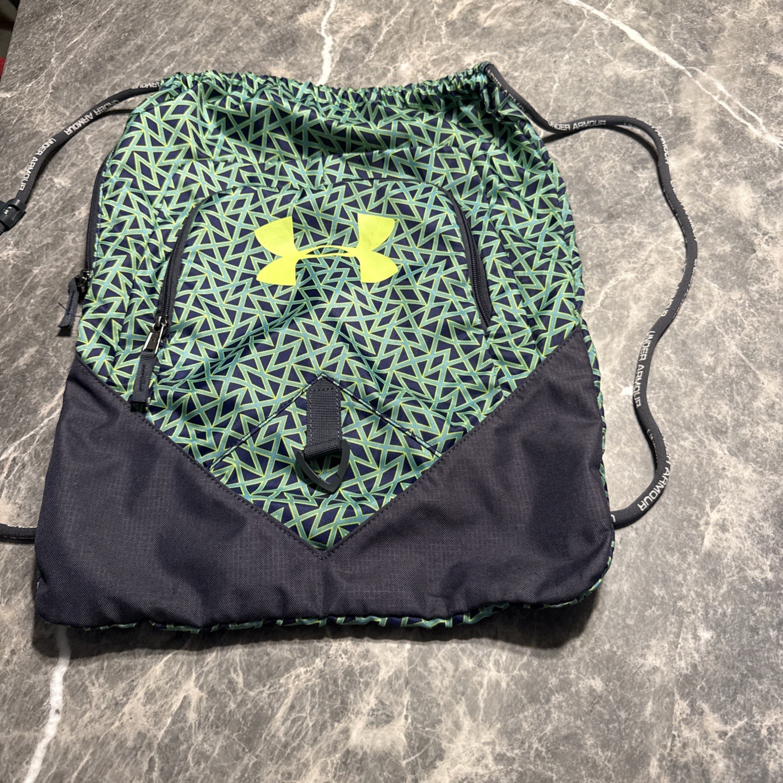 Under Armour Ozsee Sackpack Green Geometric Gray