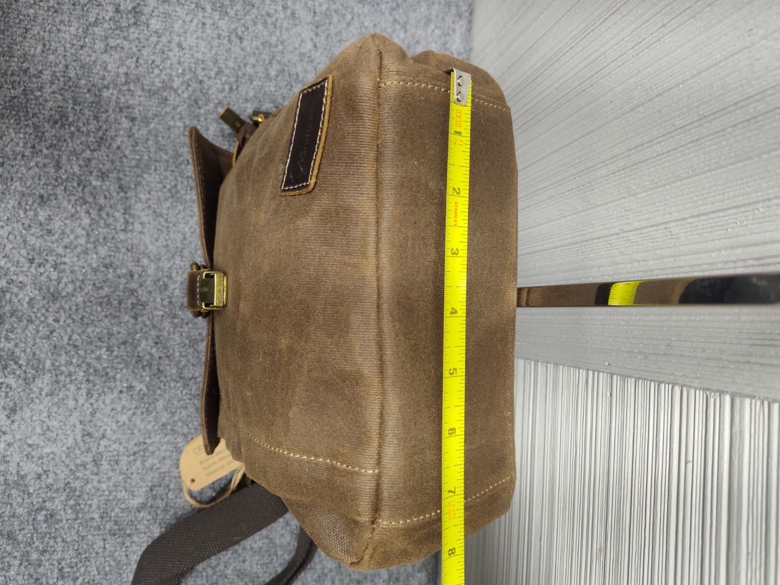 Manificent Men Messenger Bag Brown Black Strap Buckle Lined Back Pocket Outdoor