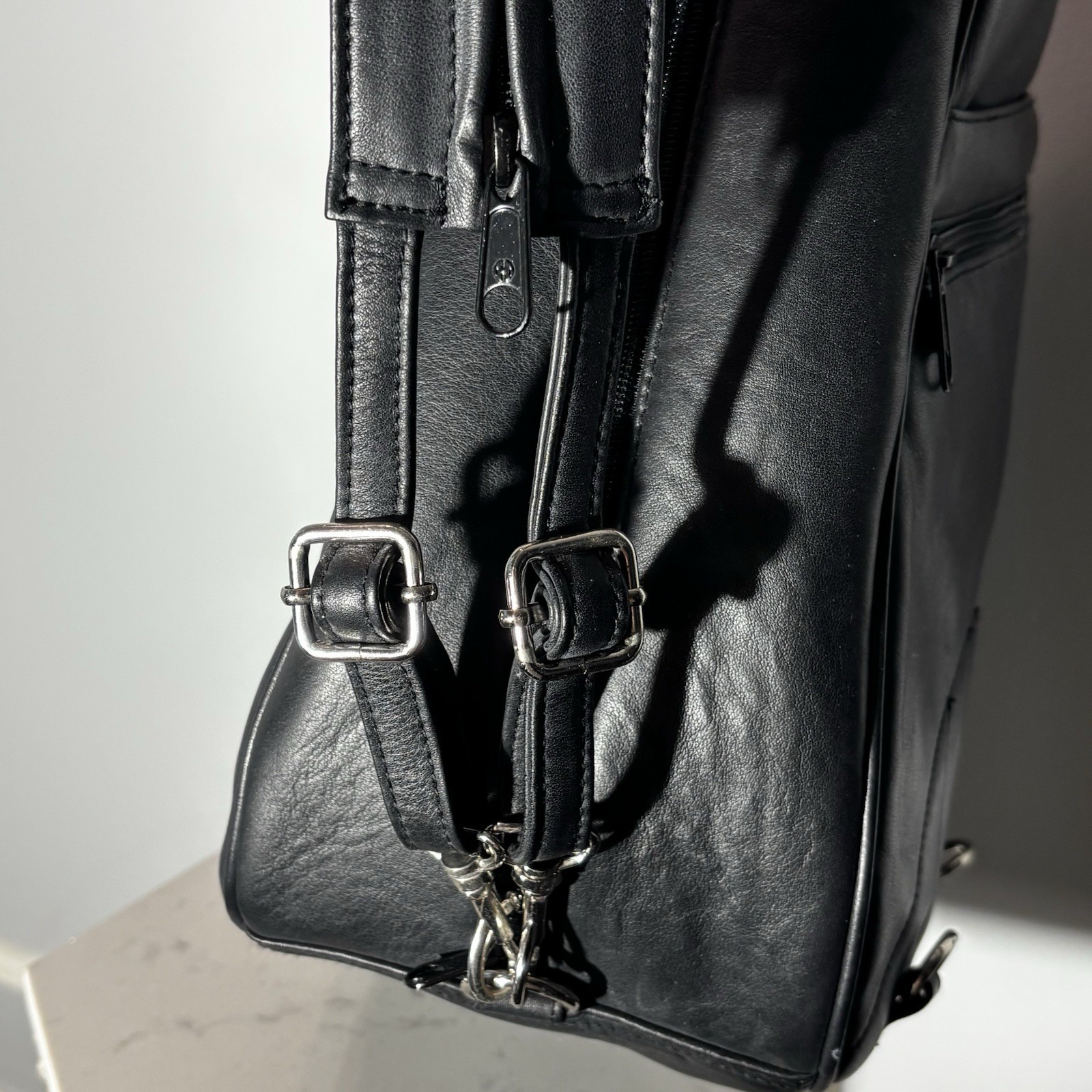 Norm Thompson “Save Your Back Bag” Ergonomical Bookbag Black New