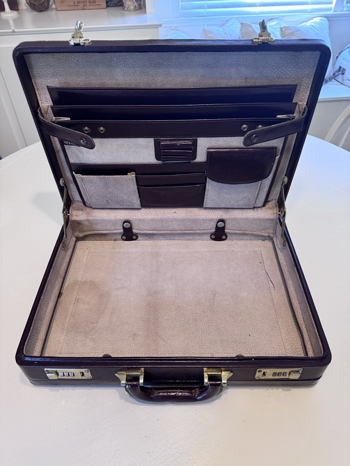 VTG Mallard Top Grain Leather Briefcase Attache Case Combo Lock Brown Burgundy
