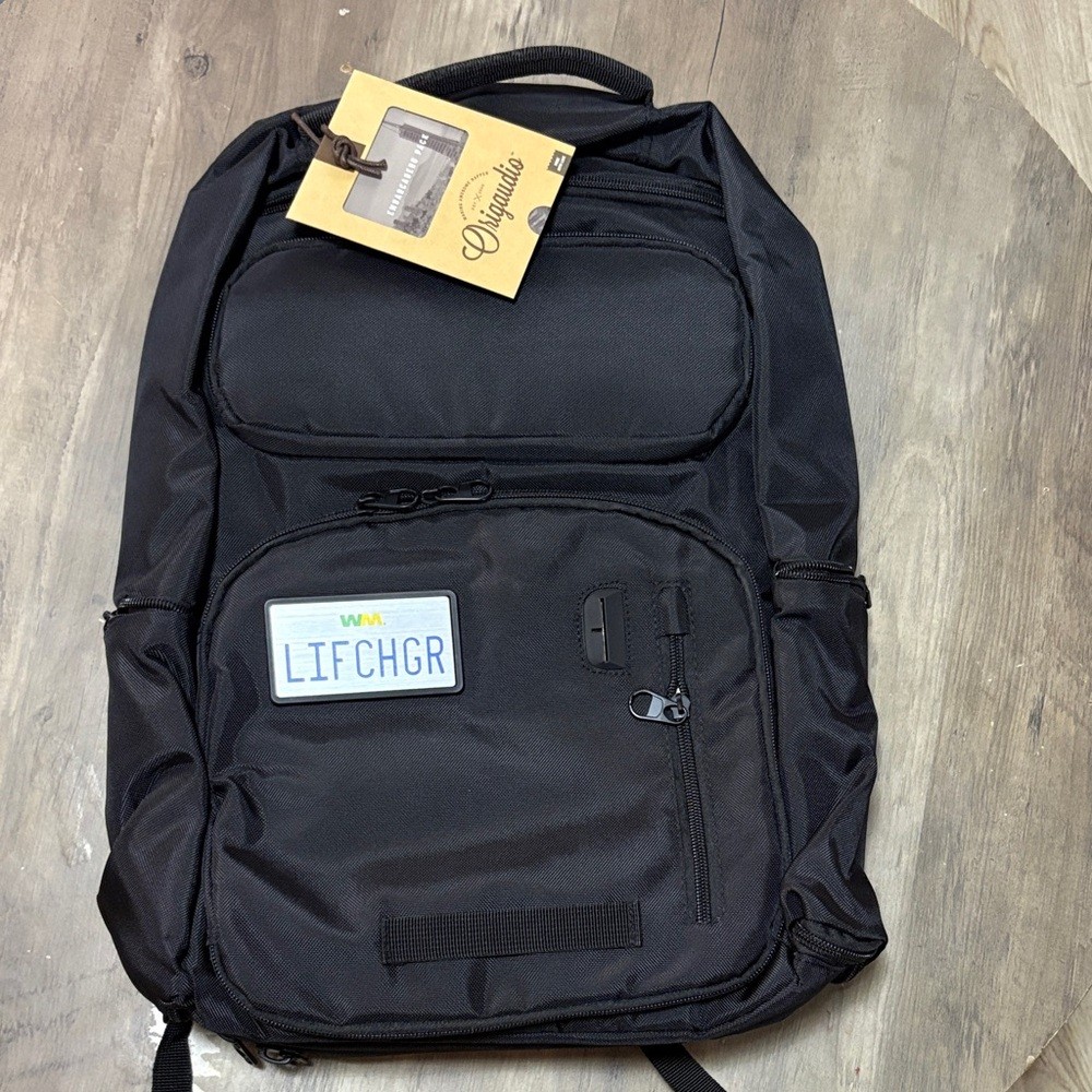 Durable Black Men’s Backpack with Multiple Pockets – Unbranded