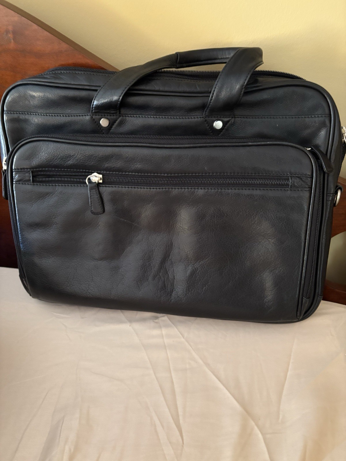 Overland Black Soft Leather Laptop/briefcase