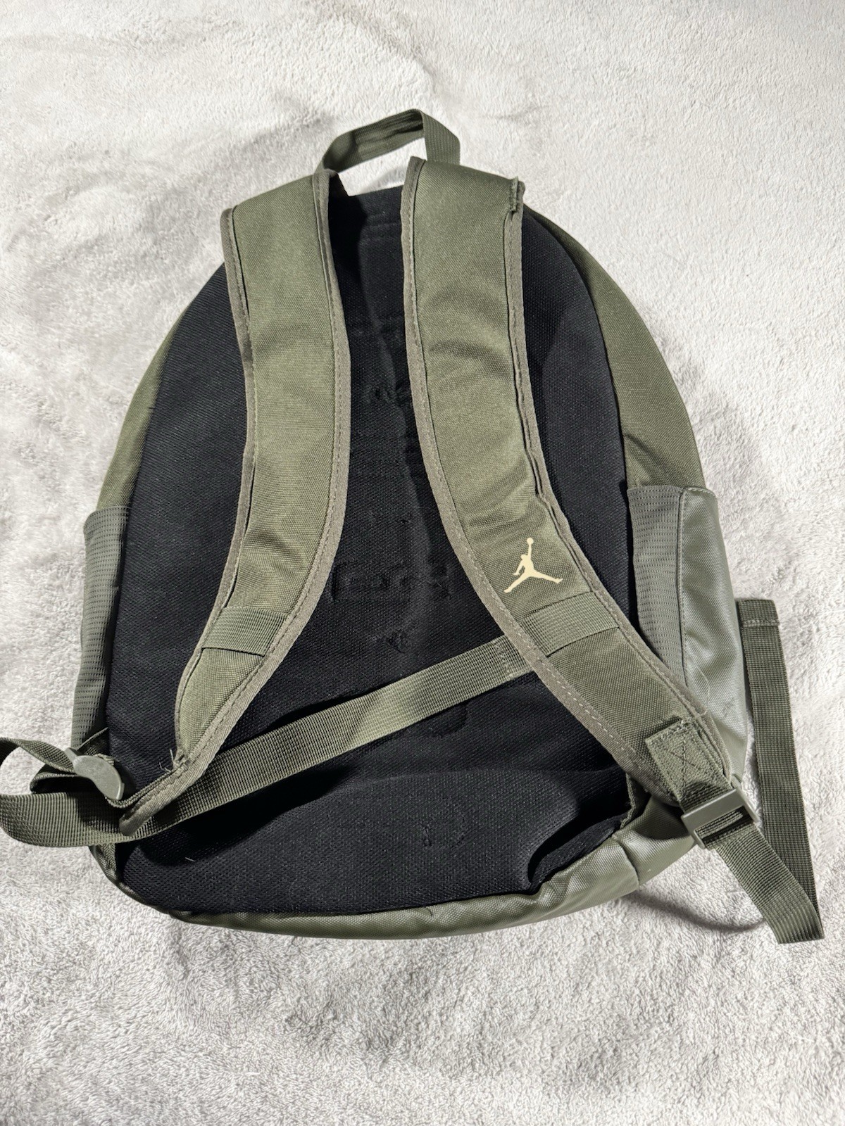 NIKE JORDAN Green ESSENTIALS BACKPACK BOOKBAG