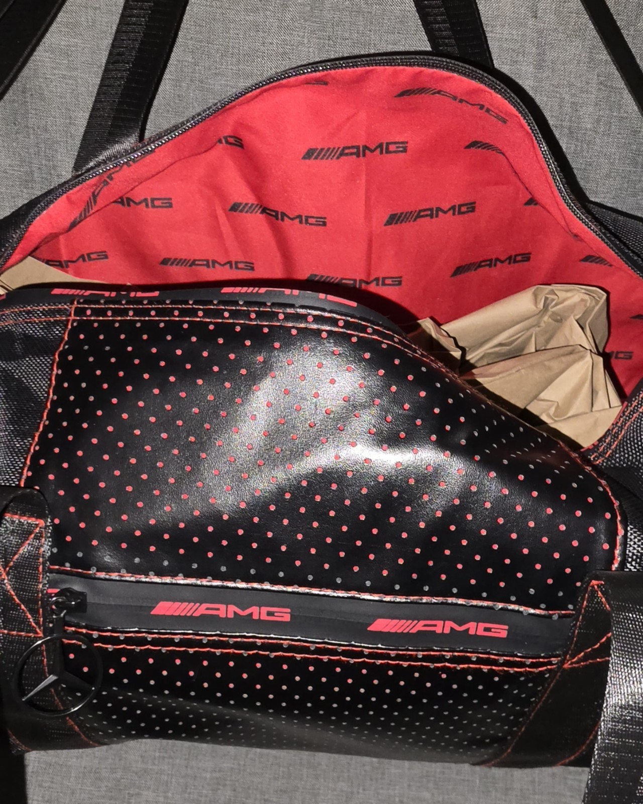 Mercedes Benz AMG Duffle Gym Bag Logo Zipper Black Red Racing Formula One Sport