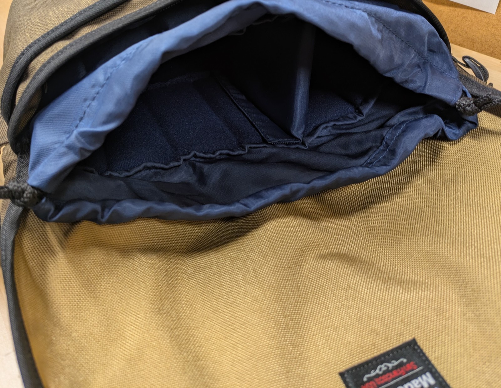 Rickshaw Bagworks Small Zero Messenger Bag with Padded Camera Insert