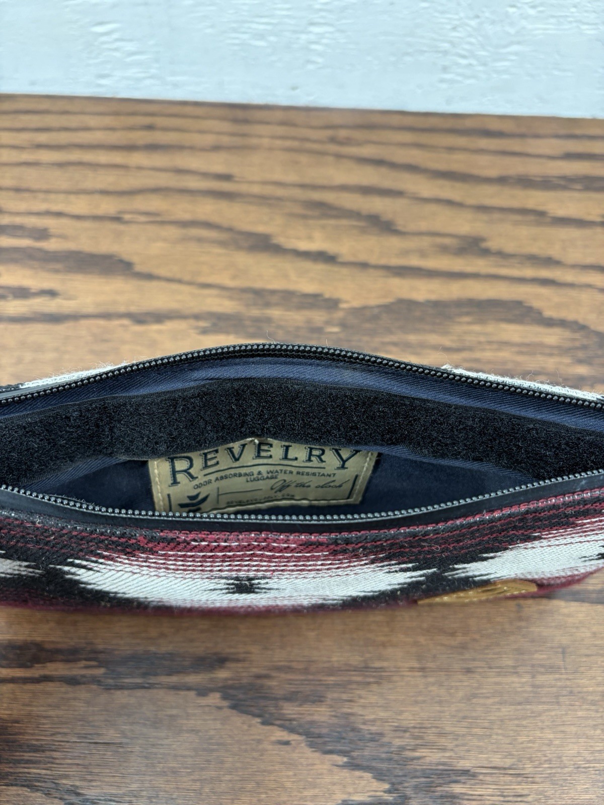 Revelry Odor Absorbing Water Resistant Pouch Unisex