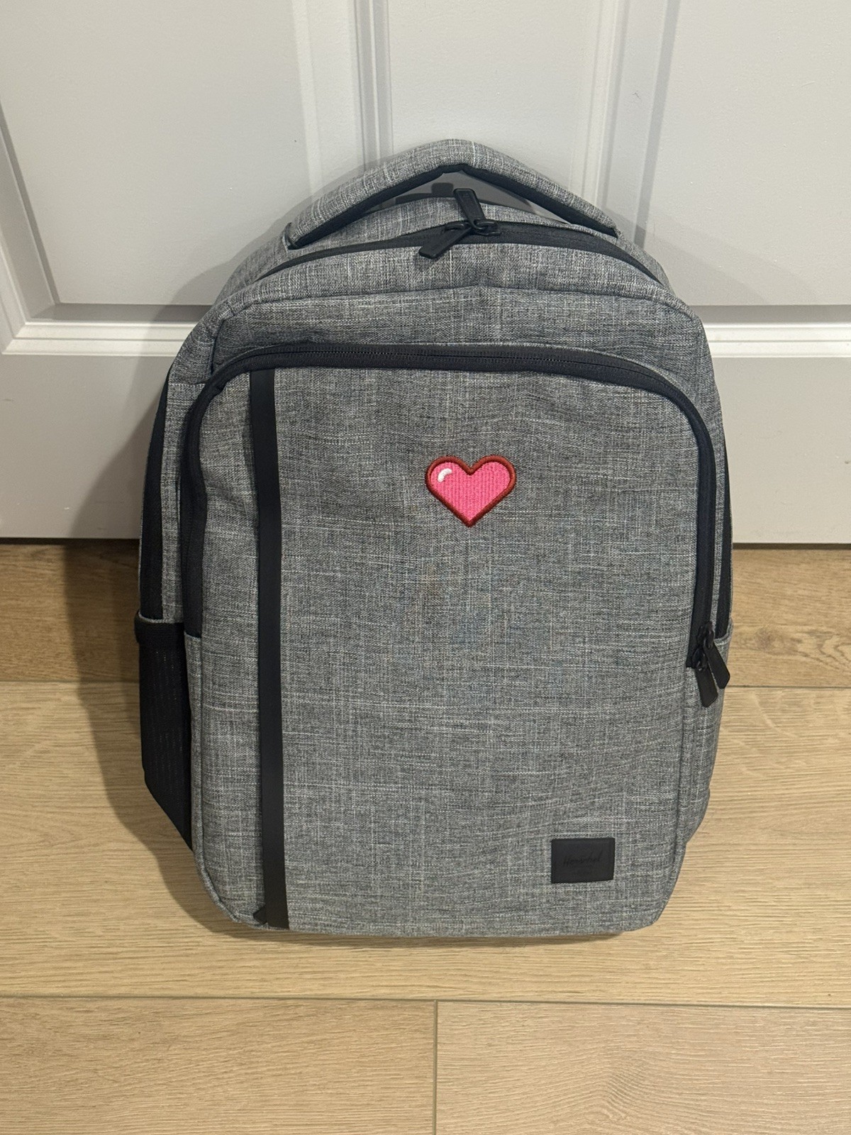 Herschel Supply Co Kaslo Tech Daypack Backpack 20L Raven Crosshatch Gray Gently