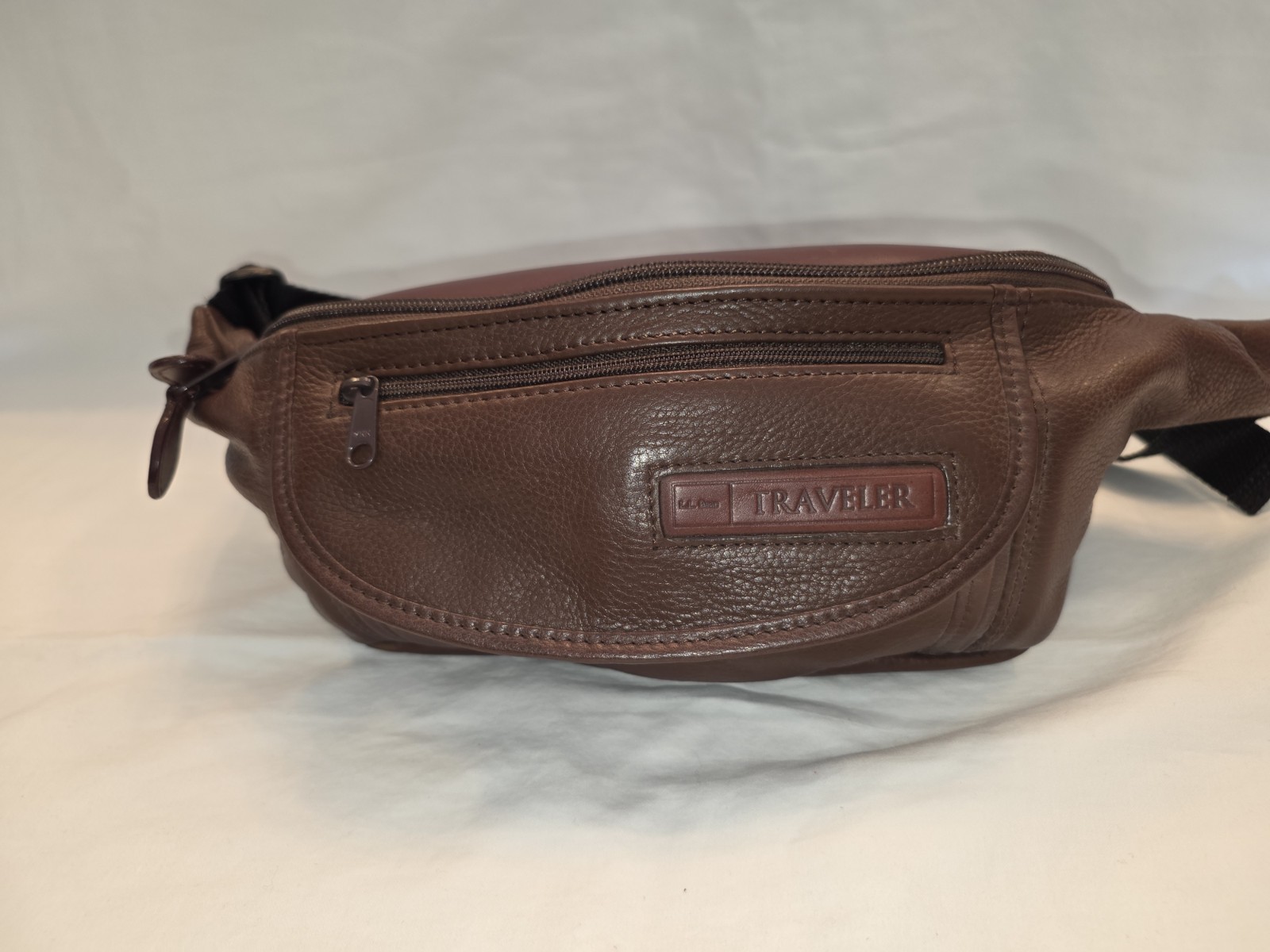VTG L.L. Bean Traveler Fanny Pack Bag All Tanned Full Grain Leather Pockets