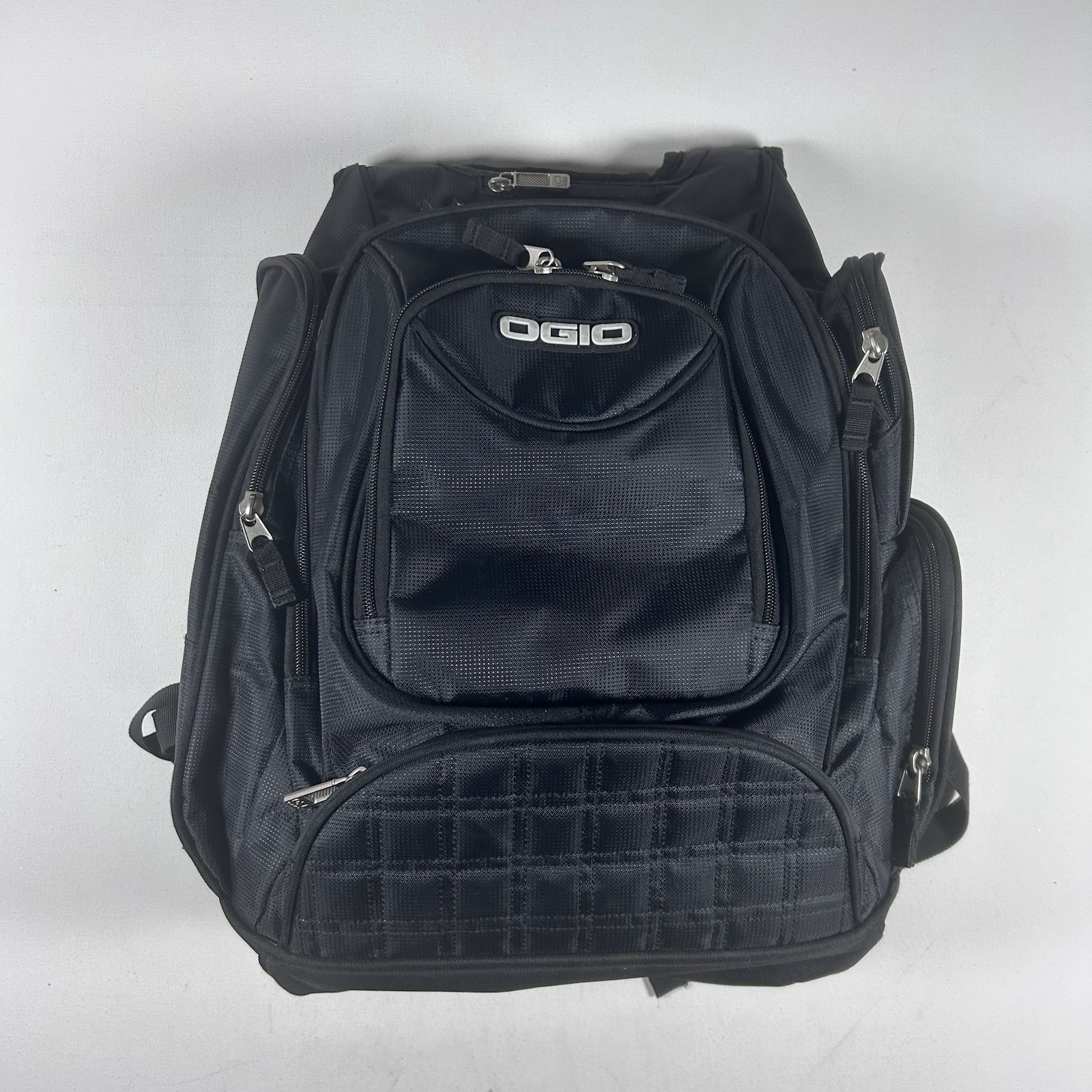 OGIO Metro Street Backpack 8 External Pockets Audio Tech Laptop Pocket 🔥🔥🔥
