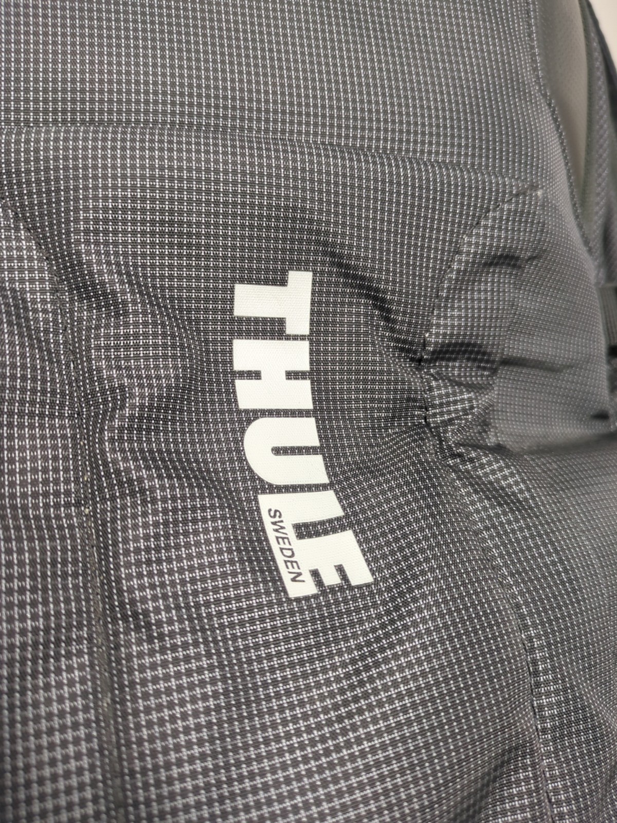 Thule Sweden Crossover Backpack 15″ Laptop Sunglasses Pocket Travel Hiking EUC