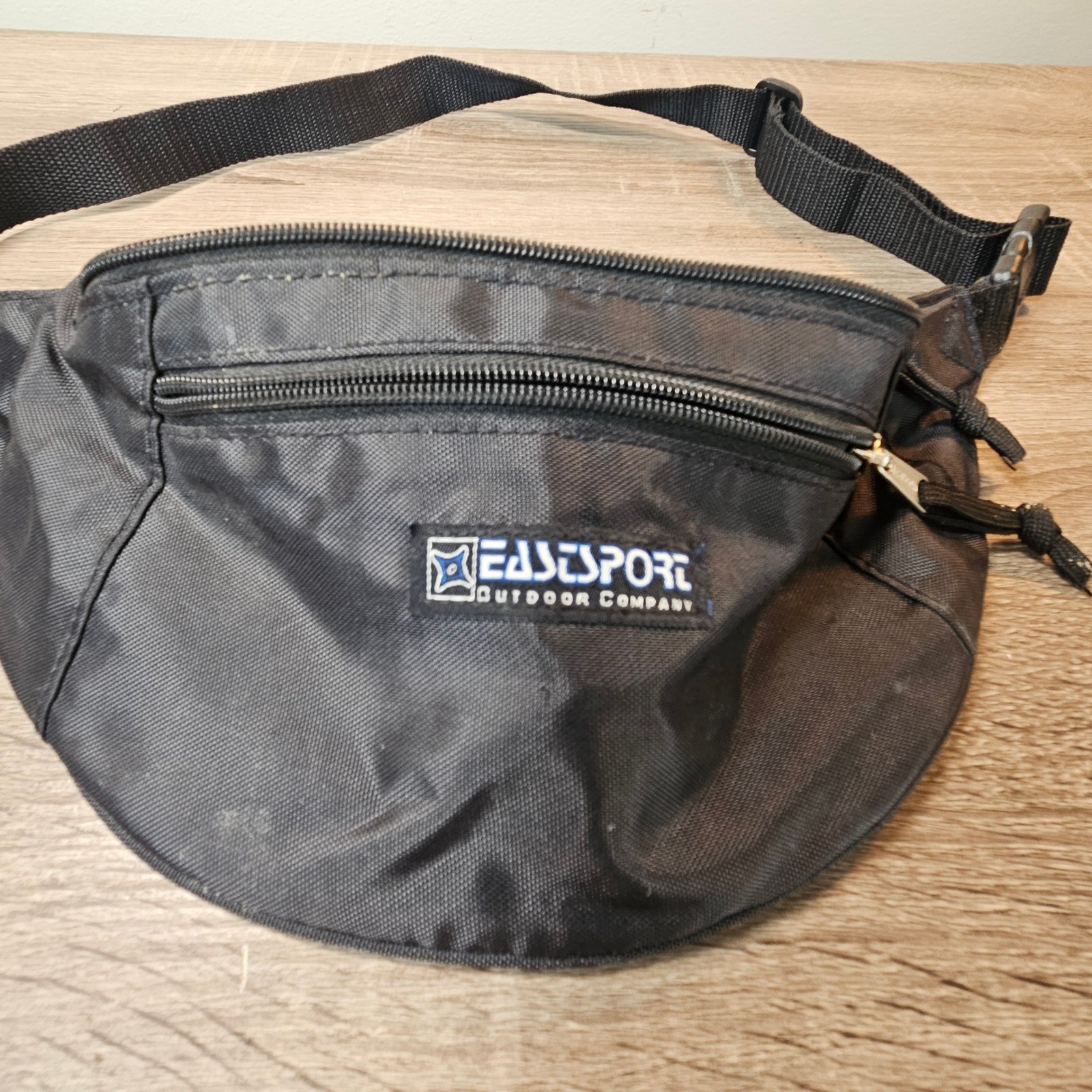 Vintage 90’s Eastsport Outdoor Company Waist Bag / Fanny Pack 3 Pocket Black Y2K