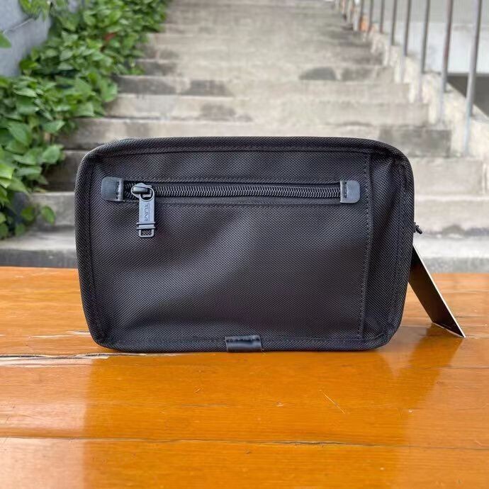TUMI Clutch Bag 22104DH Black Men’s Bag Business Travel 23*15.5*8 UNUSED