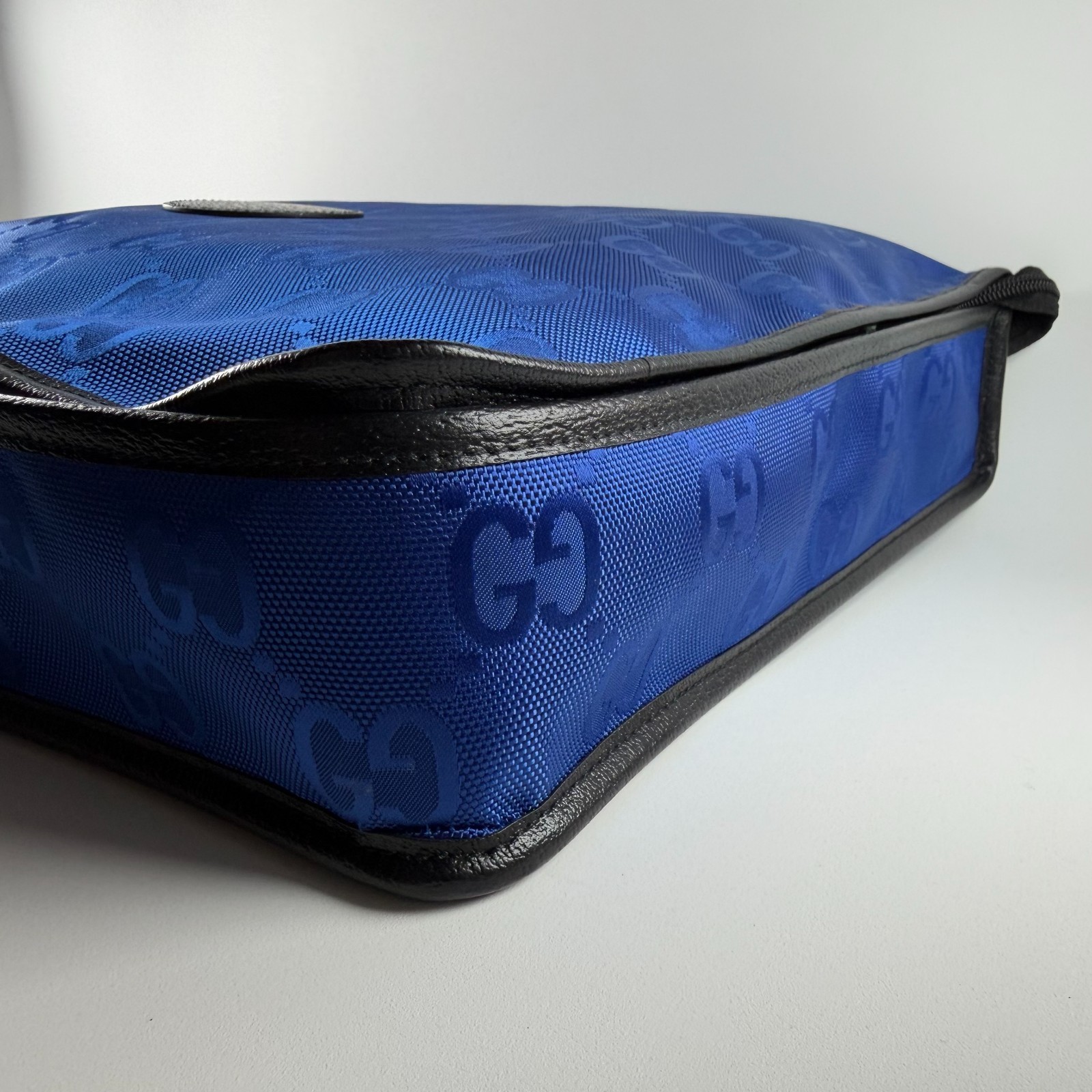 New Gucci Large Off The Grid Packing Cube 17″ x 13″ x 3″ with Dustbag