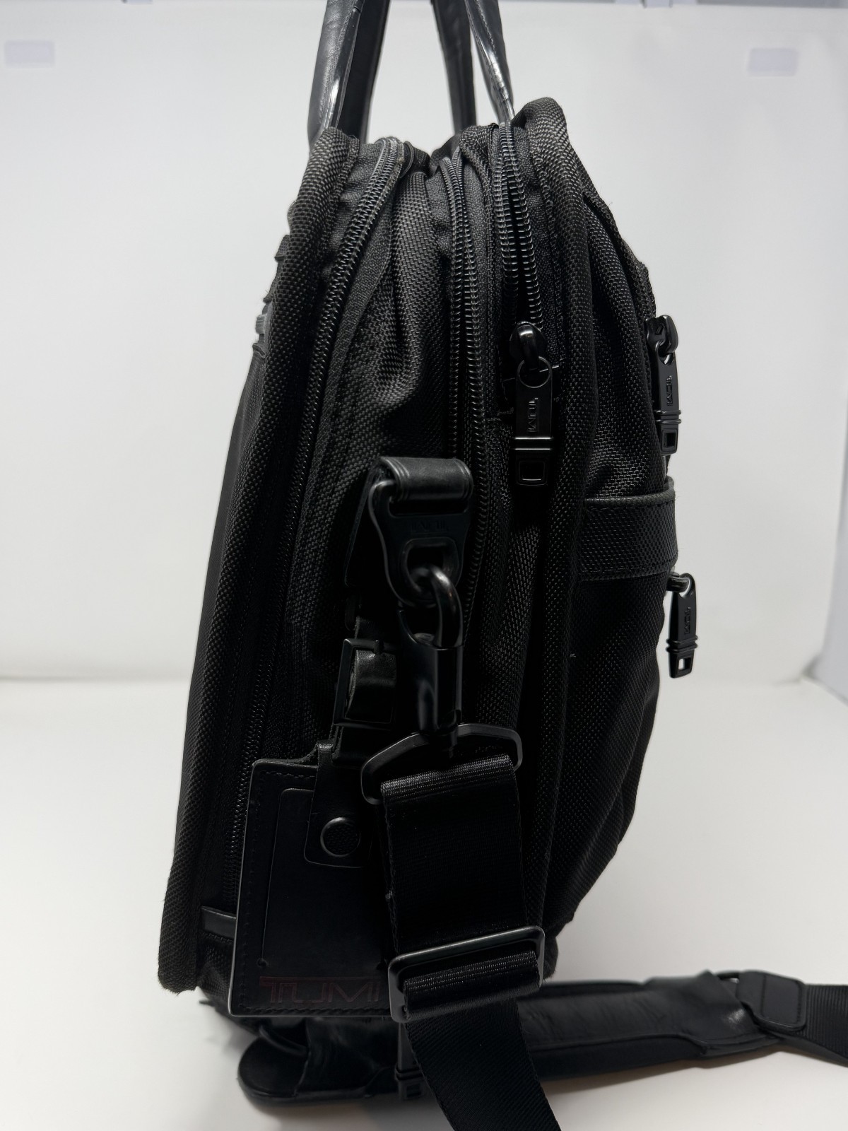 TUMI Alpha Expandable Briefcase 26141D2 Black 2-Way A4 Business Bag w/ PC Case