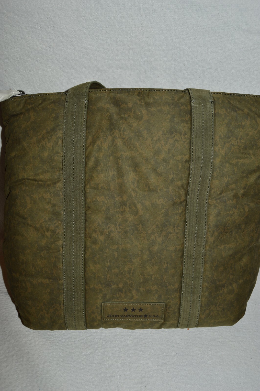 JOHN VARVATOS * USA Man’s NYLON PUFFER TOTE Bag NEW 19x16x7in Retail:$228