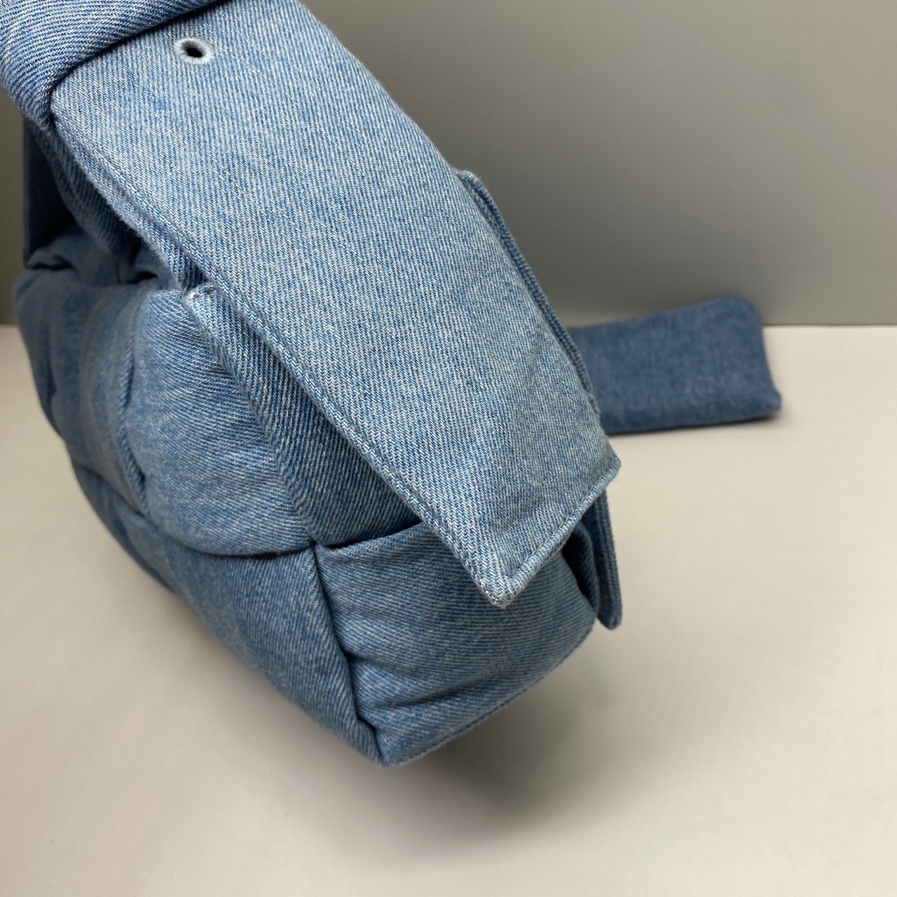 Bottega Veneta Pre-Owned Authentic Denim Boston Bag 30x15x7.5cm