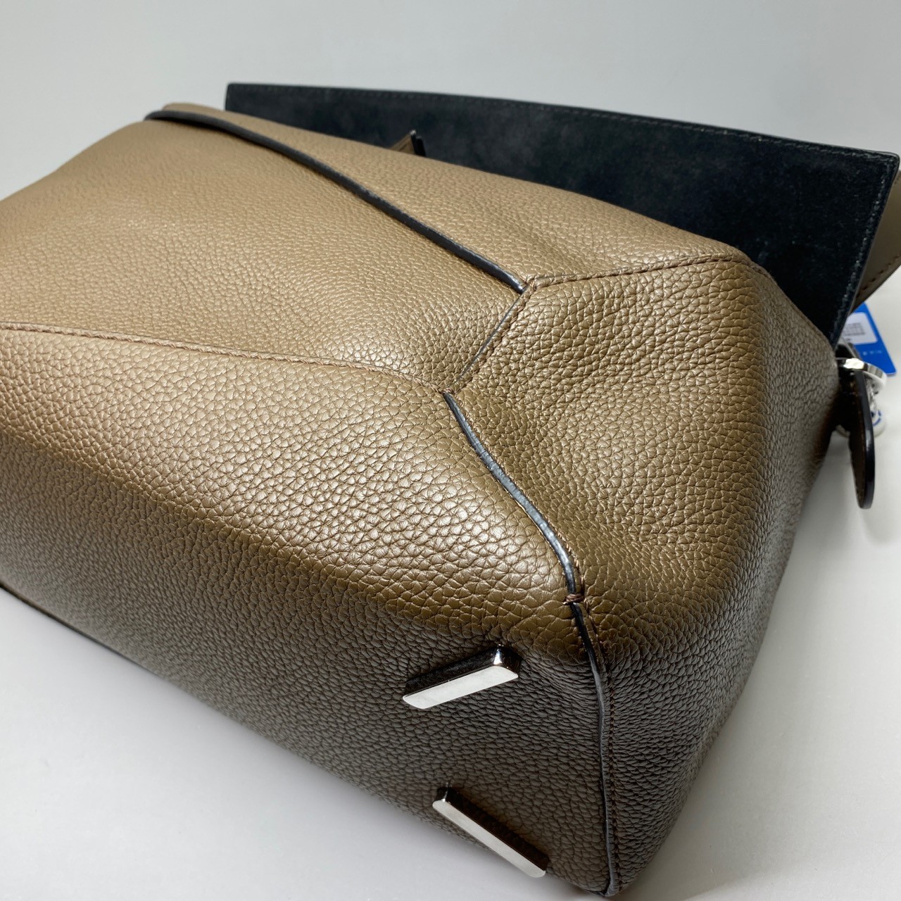 Loewe Pre-Owned Authentic Puzzle Crossbody Free Tracked Shipping 35x24x15cm