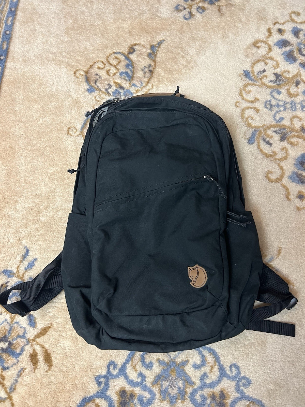 Fjallraven Unisex Raven 20L Backpack Bag Black *Broken Zipper* Padded School