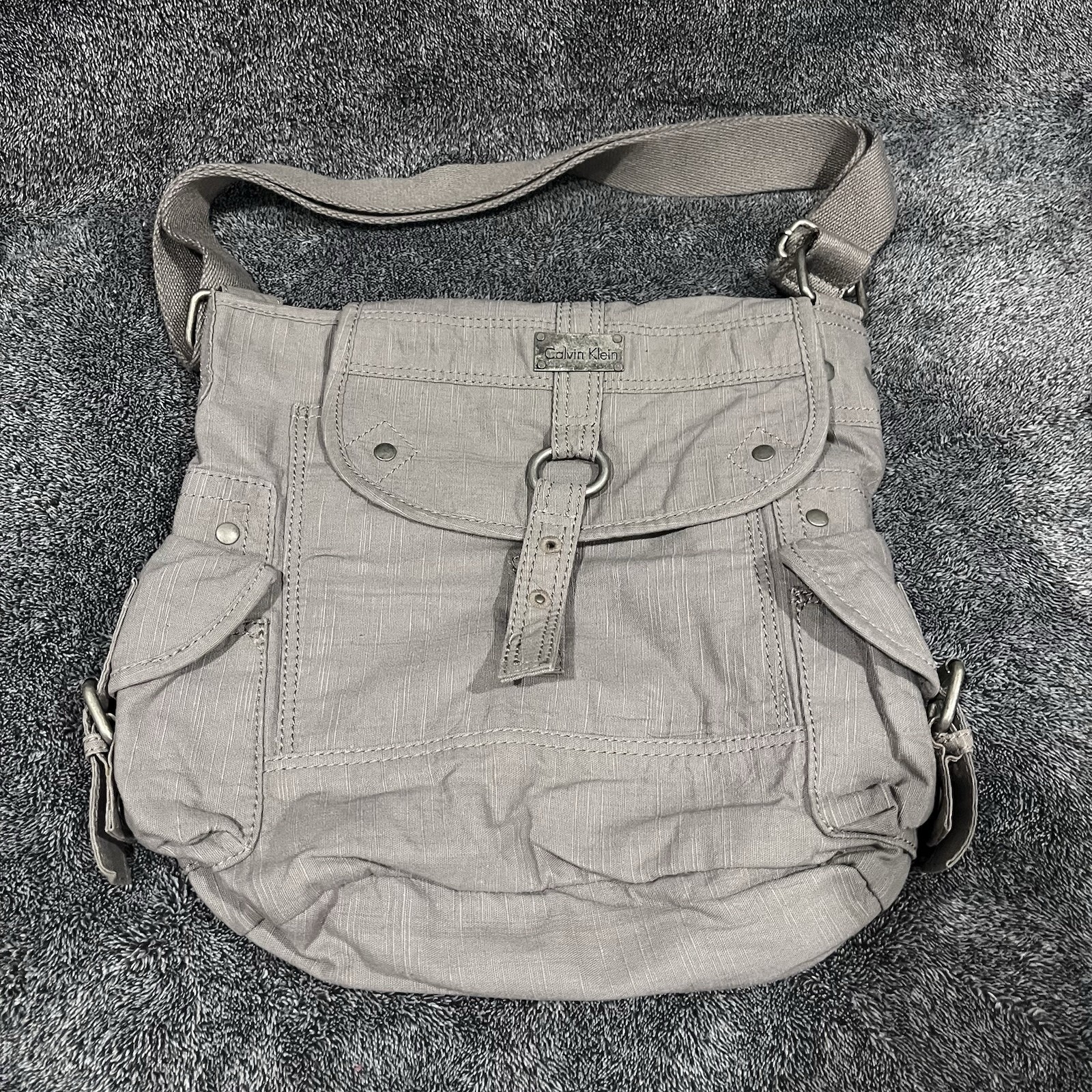 Calvin Klein utility messenger crossbody bag neutral taupe-gray unisex Y2k