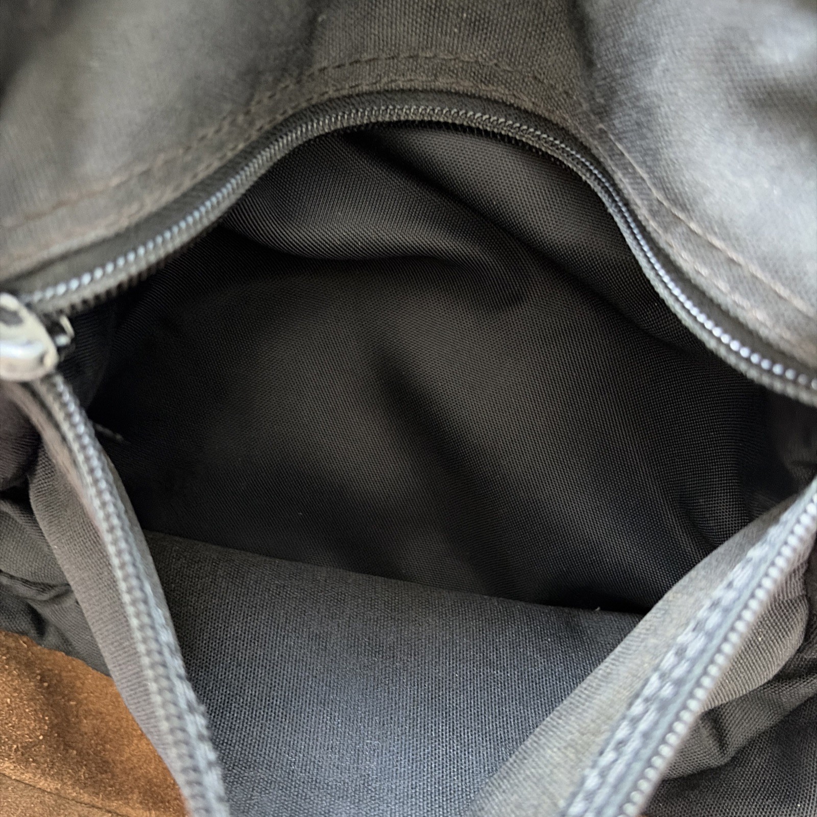 Jansport Suede Bottom Back Pack Solid Black Vintage Backpack (See Photos)