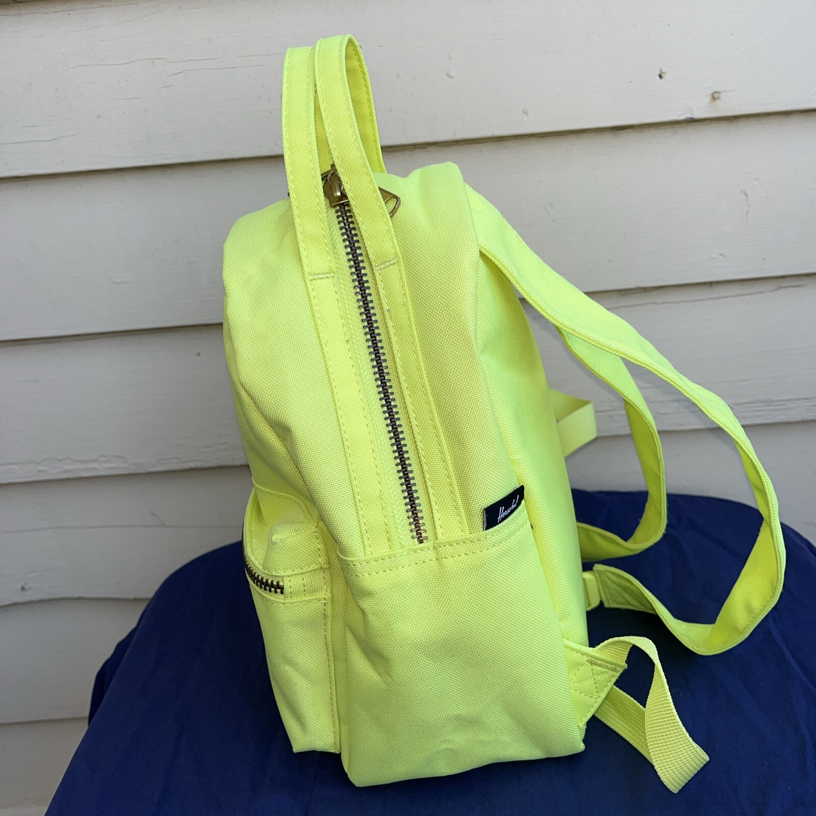 The Herschel Nova X-Small Backpack Yellow Leisure Urban Style Retro Chic