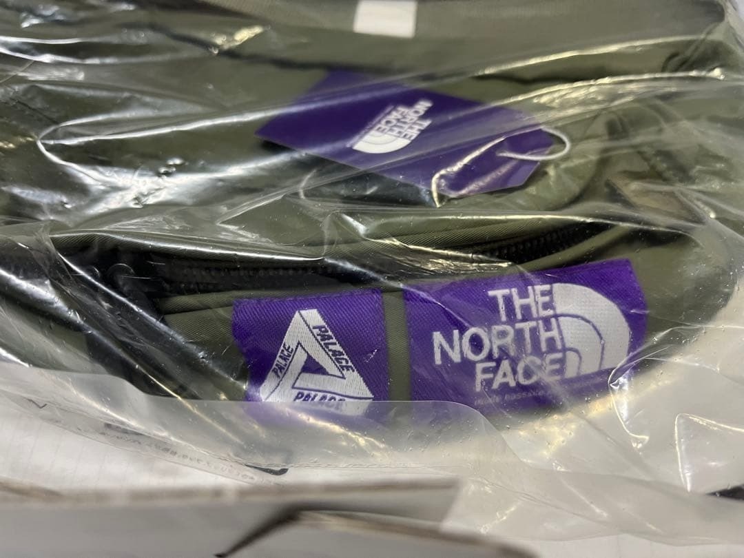 (ASK availability first)PALACE The North Face Purple Label Waist Bag Sage Green