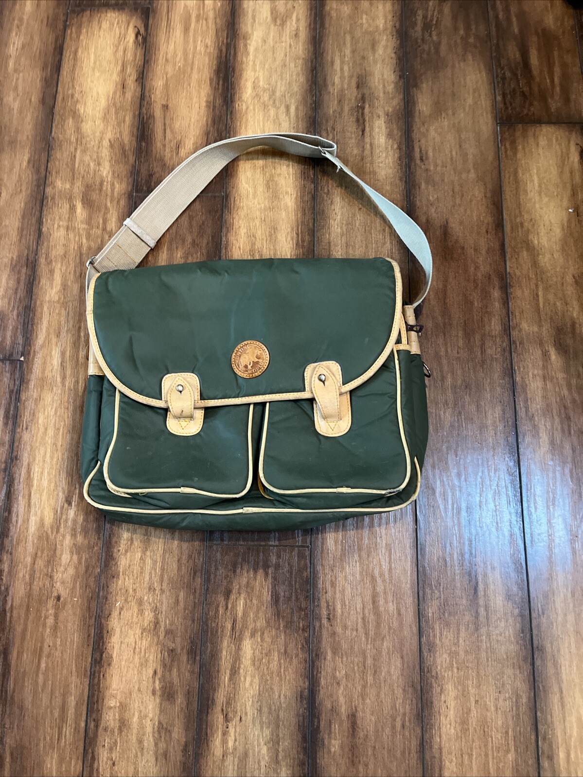 Hunting World Boston Bag Green PVC Leather Trim Crossbody Messenger Vintage