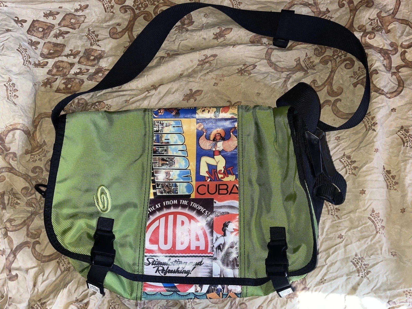 Vintage 2004 Timbuk2 Messenger Bag Havana Cuba Tropics Airways Vibrant Green!