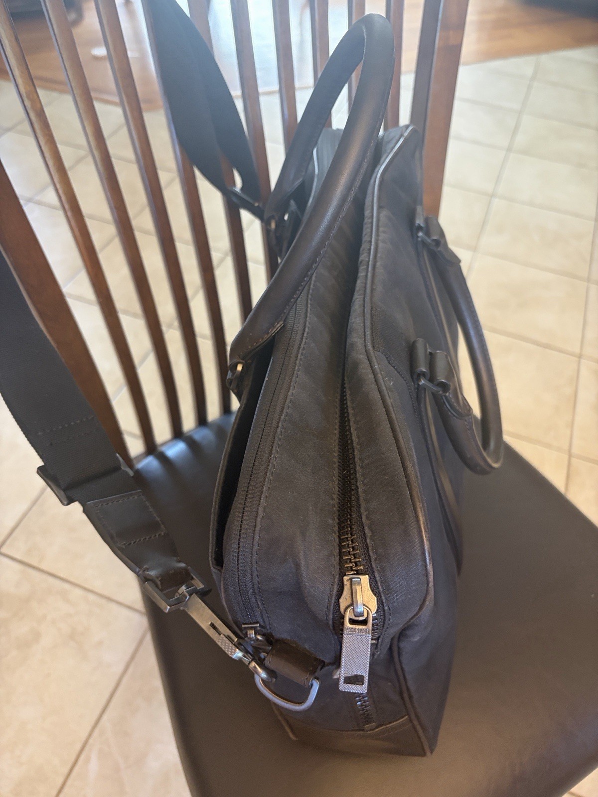 Jack Spade Black Men’s Briefcase Zip Closure Top Handle Inner Pockets Medium