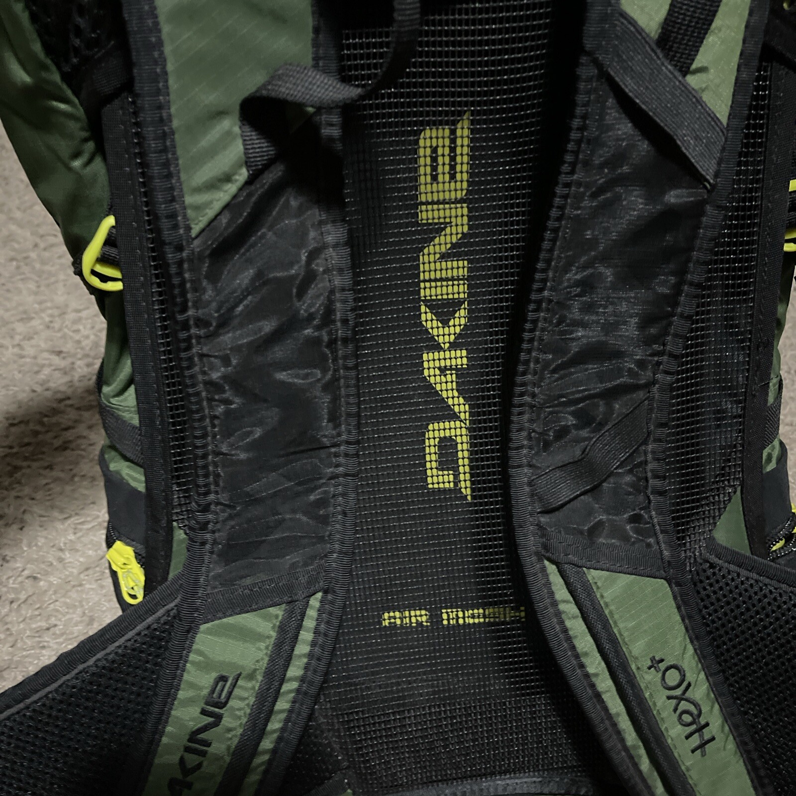 Dakine Hexo + Backpack Green & Black VGreat Condition Hiking Outdoor Drone Pack