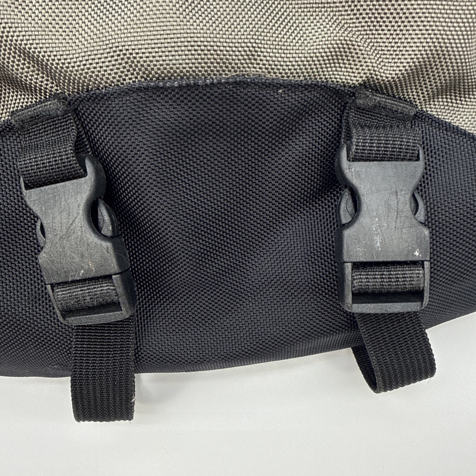 Vtg GAP 2001 Sling Bag Y2K Single Strap Crossbody Shoulder Backpack Gray Bag