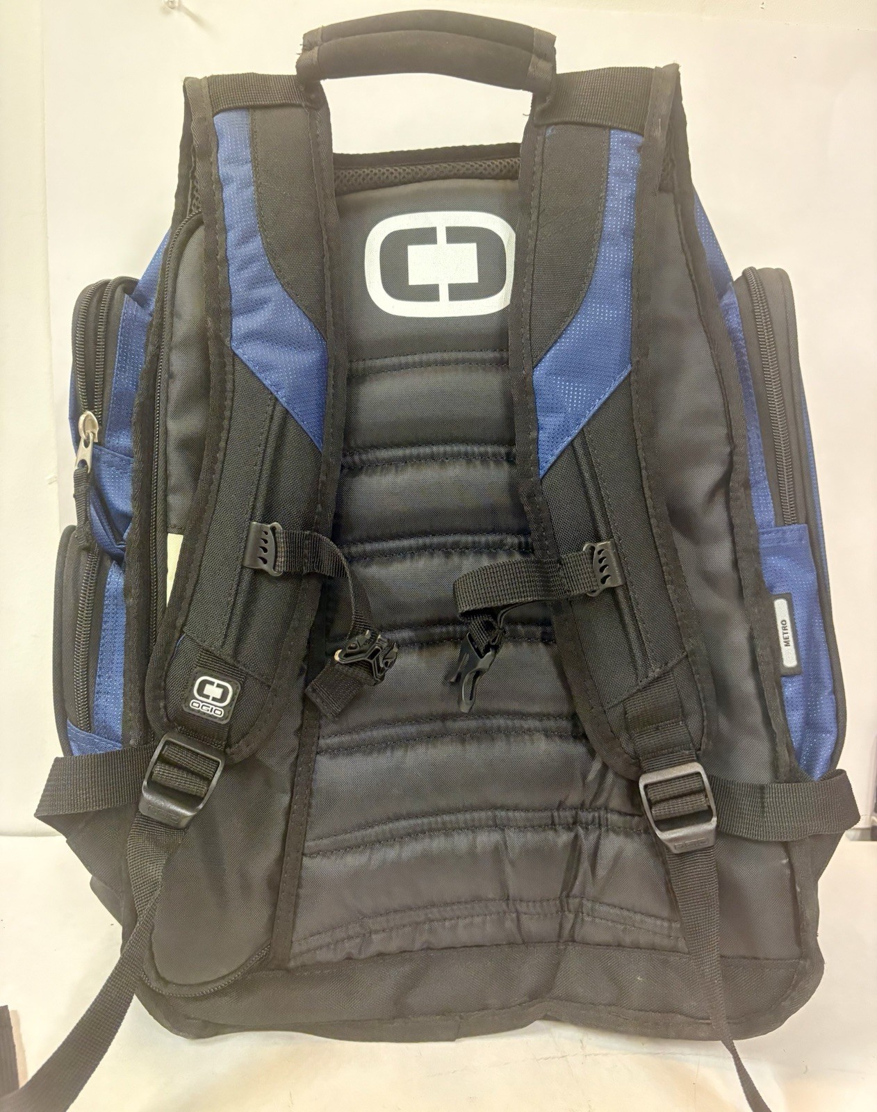 OGIO Carbon Backpack with Audio Pocket Blue Black NWT Embroidered DSC